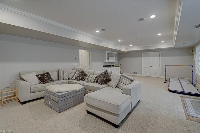 230 Ashbourne Lake Court, Clemmons, NC 27012