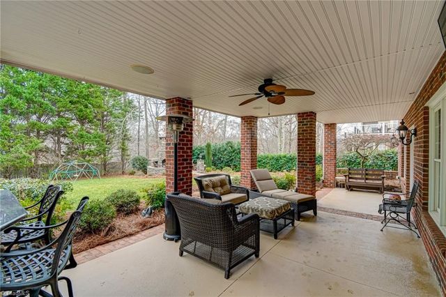230 Ashbourne Lake Court, Clemmons, NC 27012