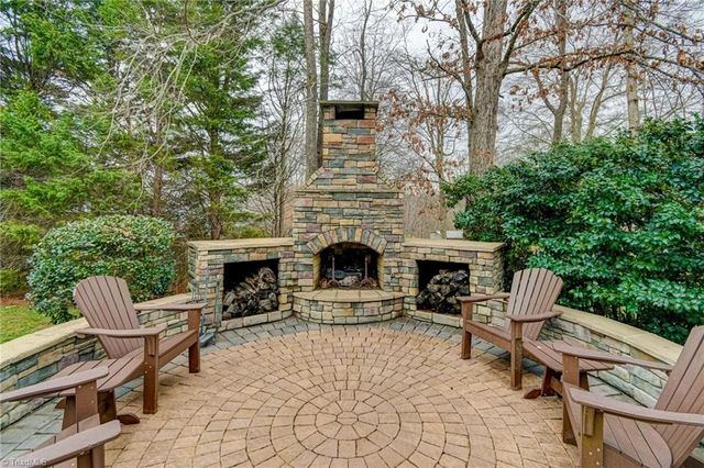 230 Ashbourne Lake Court, Clemmons, NC 27012