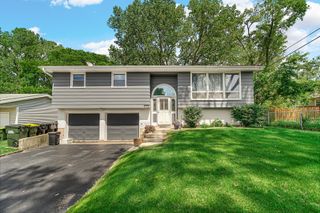 1306 MONROE Street, Lake In The Hills, IL 60156