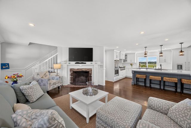 26 Hardings Beach Road, Chatham, MA 02633