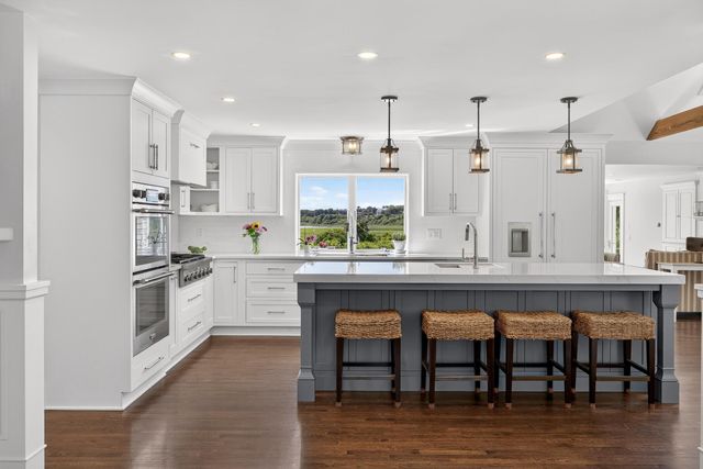 26 Hardings Beach Road, Chatham, MA 02633