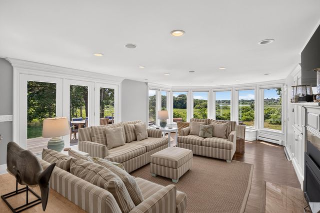 26 Hardings Beach Road, Chatham, MA 02633