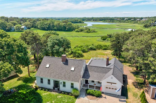 26 Hardings Beach Road, Chatham, MA 02633