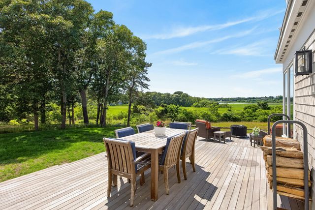 26 Hardings Beach Road, Chatham, MA 02633