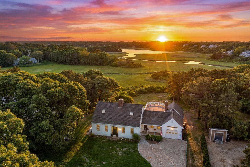 26 Hardings Beach Road, Chatham, MA 02633