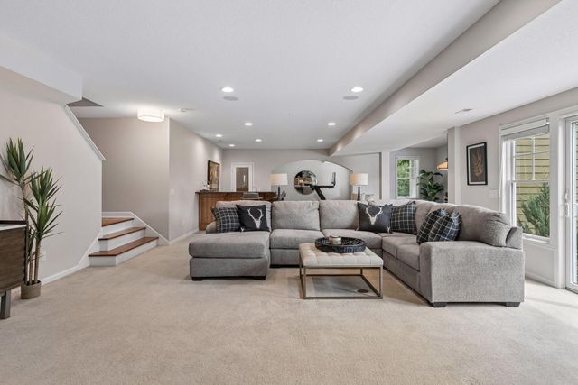 4629 Bluebell Trail N, Medina, MN 55340