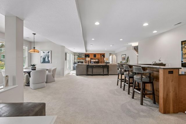 4629 Bluebell Trail N, Medina, MN 55340