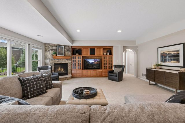 4629 Bluebell Trail N, Medina, MN 55340