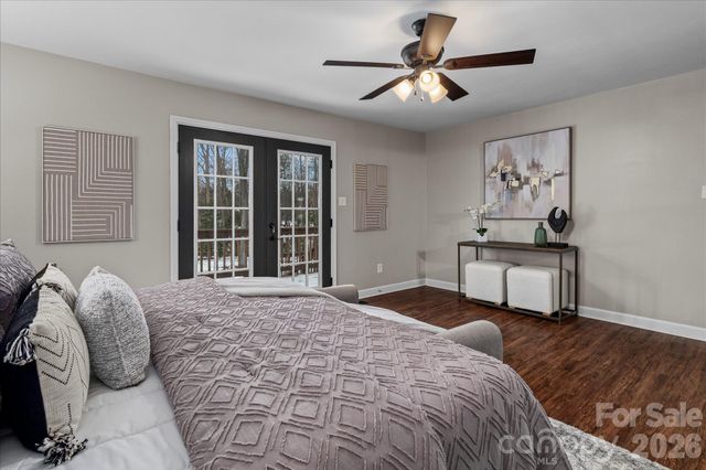 625 S Magnolia Street, Mooresville, NC 28115