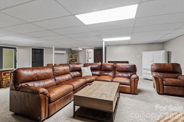 625 S Magnolia Street, Mooresville, NC 28115