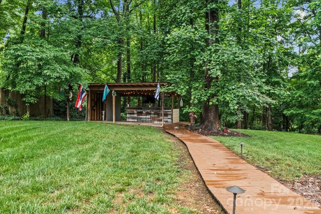 625 S Magnolia Street, Mooresville, NC 28115