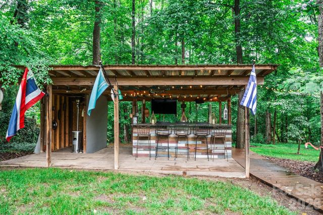 625 S Magnolia Street, Mooresville, NC 28115