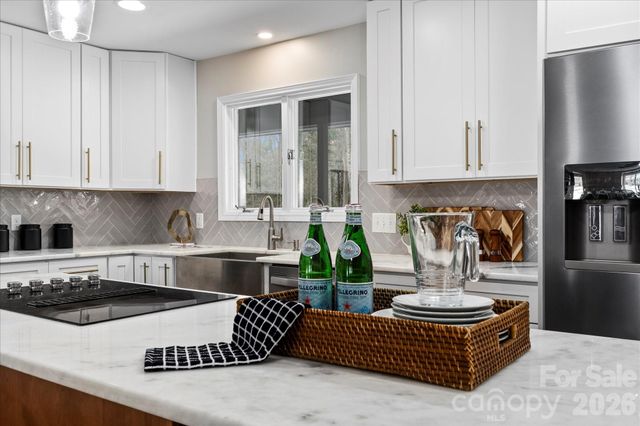 625 S Magnolia Street, Mooresville, NC 28115