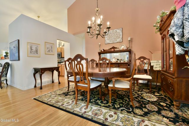 42 Donegal Way, Saratoga Springs, NY 12866