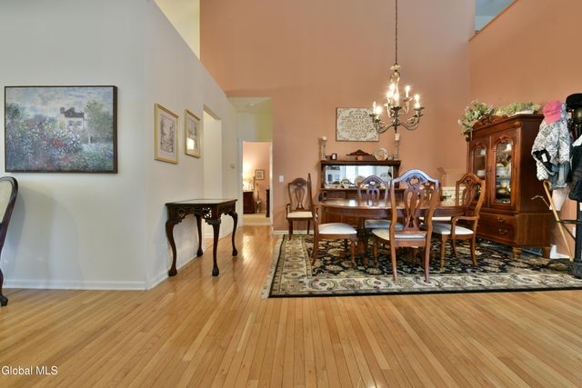 42 Donegal Way, Saratoga Springs, NY 12866