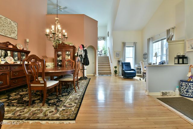 42 Donegal Way, Saratoga Springs, NY 12866