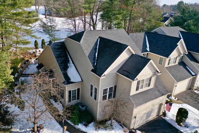 42 Donegal Way, Saratoga Springs, NY 12866