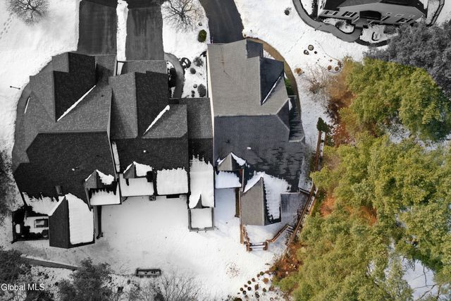 42 Donegal Way, Saratoga Springs, NY 12866