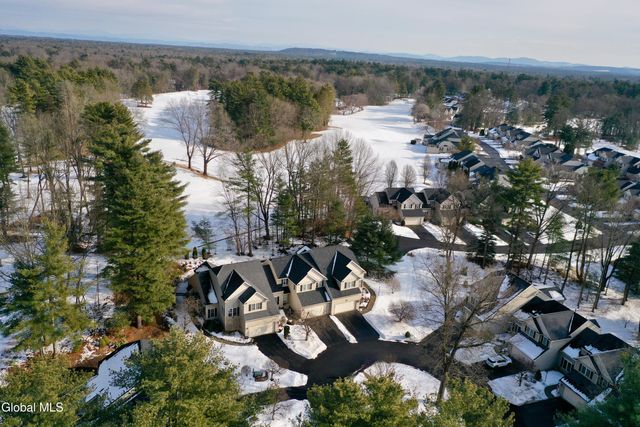 42 Donegal Way, Saratoga Springs, NY 12866