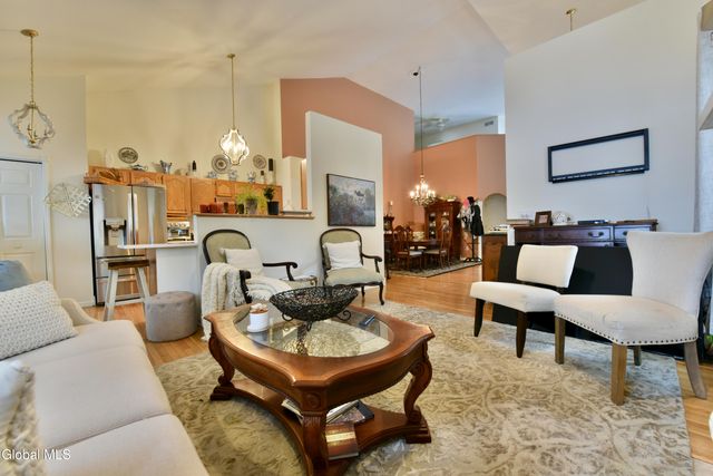 42 Donegal Way, Saratoga Springs, NY 12866