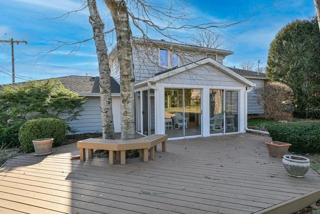 1704 Oak STREET, South Milwaukee, WI 53172