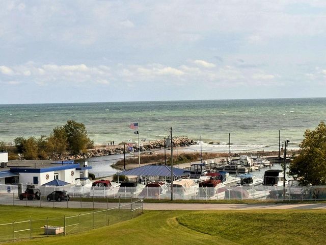 1704 Oak STREET, South Milwaukee, WI 53172