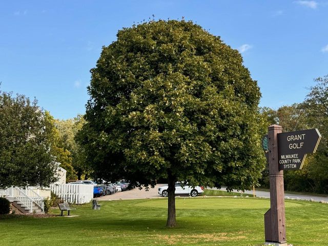 1704 Oak STREET, South Milwaukee, WI 53172