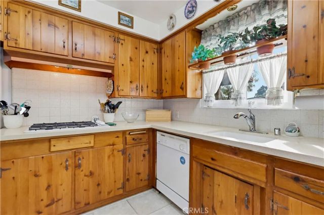 11019 Nassau Avenue, Sunland, CA 91040