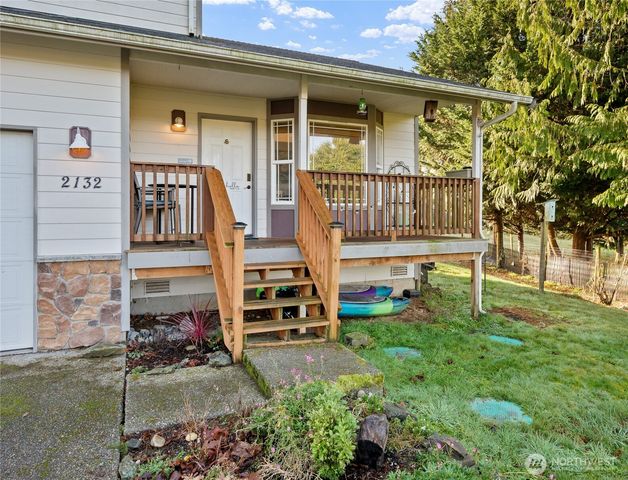 2132 256th Street NW, Stanwood, WA 98292