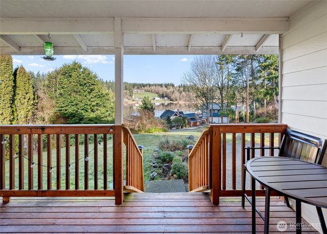 2132 256th Street NW, Stanwood, WA 98292