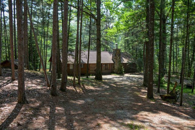 6483 W Plum Valley Road Nw, Rapid City, MI 49676