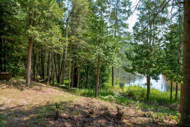 6483 W Plum Valley Road Nw, Rapid City, MI 49676