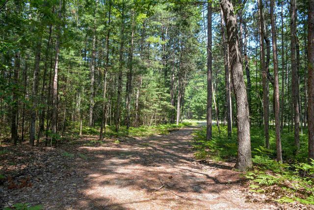 6483 W Plum Valley Road Nw, Rapid City, MI 49676