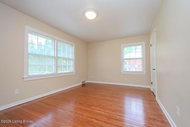 912 Beechwood Rd, Louisville, KY 40207