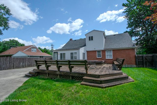 912 Beechwood Rd, Louisville, KY 40207