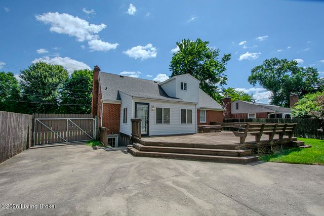 912 Beechwood Rd, Louisville, KY 40207