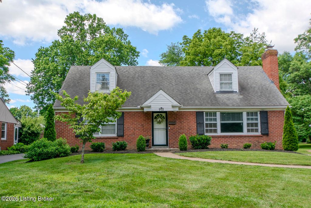 912 Beechwood Rd, Louisville, KY 40207
