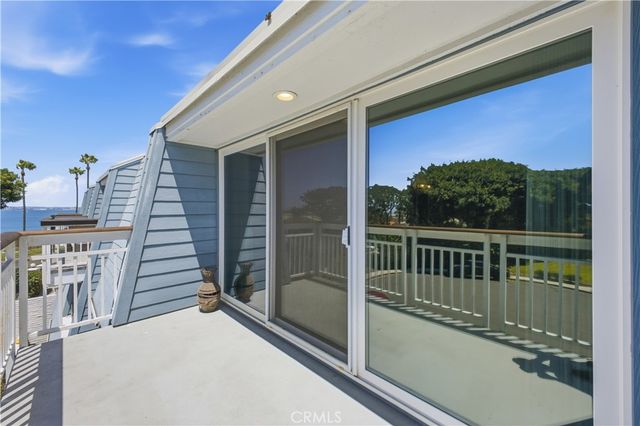 22 Montego Court, Coronado, CA 92118