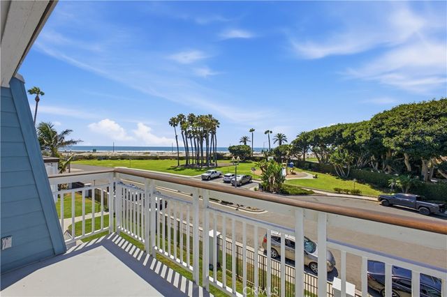 22 Montego Court, Coronado, CA 92118