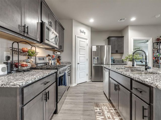 4212 Moonlight Road, Mustang, OK 73064