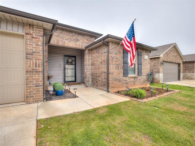 4212 Moonlight Road, Mustang, OK 73064