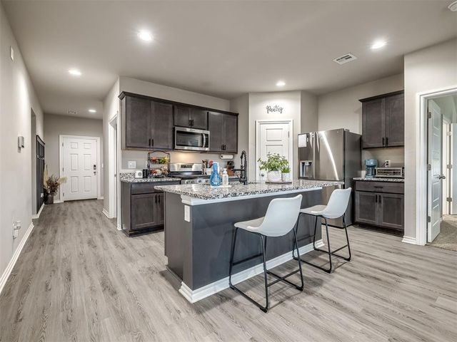 4212 Moonlight Road, Mustang, OK 73064