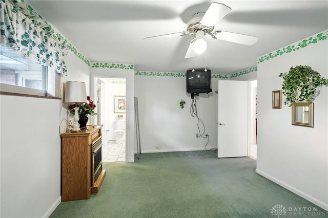941 Donson Drive, Kettering, OH 45429