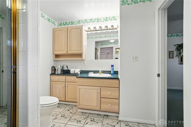 941 Donson Drive, Kettering, OH 45429