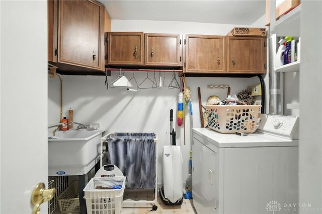941 Donson Drive, Kettering, OH 45429