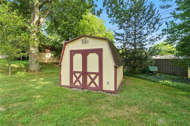 941 Donson Drive, Kettering, OH 45429