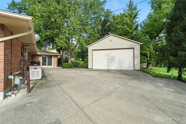 941 Donson Drive, Kettering, OH 45429