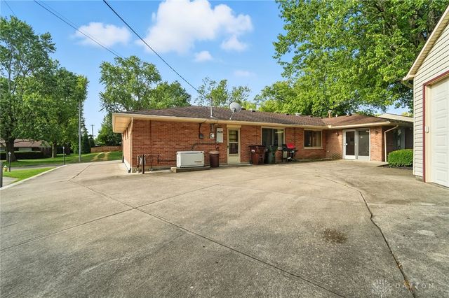 941 Donson Drive, Kettering, OH 45429