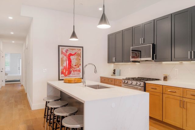 231 Everett Street 101, Boston, MA 02128